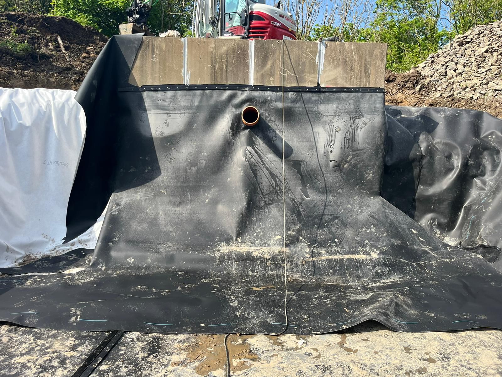 5 Mistakes to Avoid When Hiring Attenuation Pond Installers